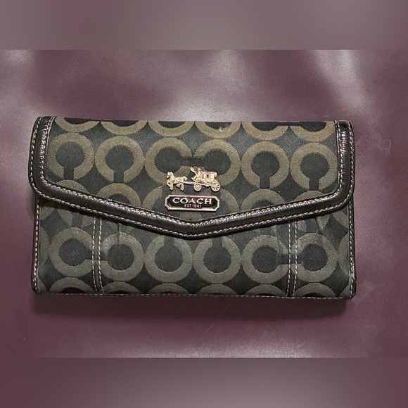 Coach Handbags - Vintage Coach Signature Canvas Checkbook Wallet Flap Brown/Blk Removable Insert